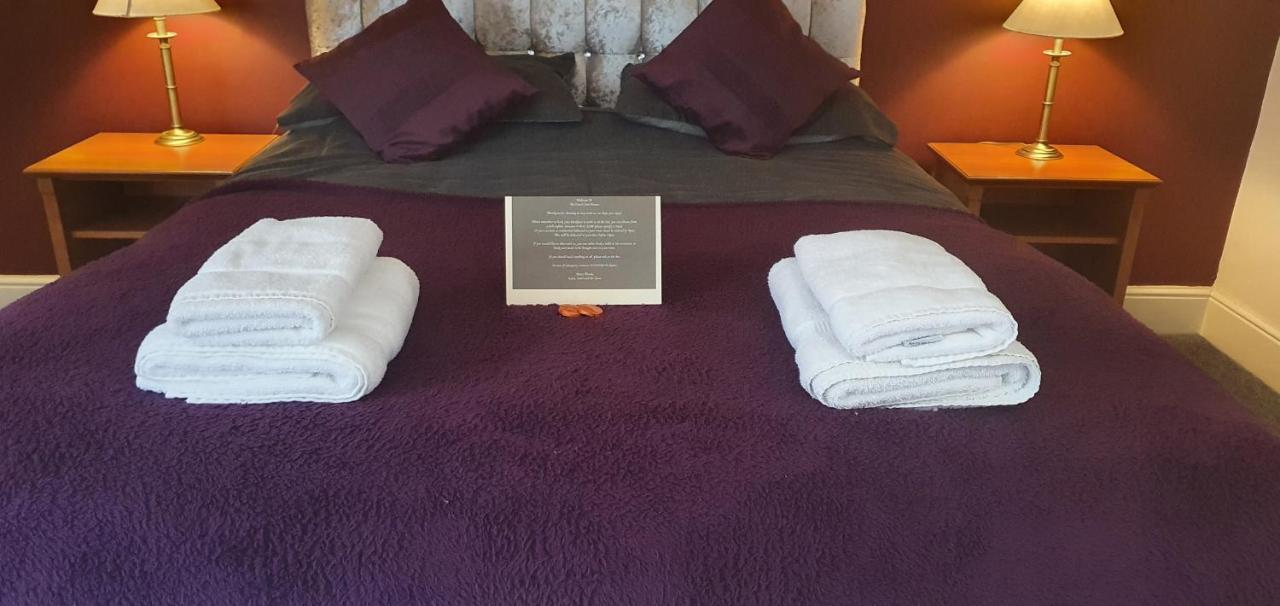 The Coach And Horses Bed & Breakfast วินเชสเตอร์ ภายนอก รูปภาพ